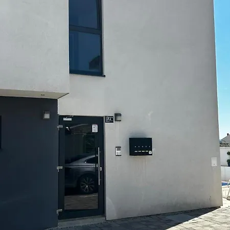 Sunny Day , Three Bedroom With Pool