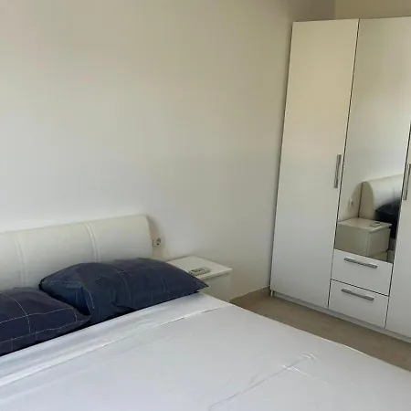 Apartamento Sunny Day , Three Bedroom With Pool Trogir
